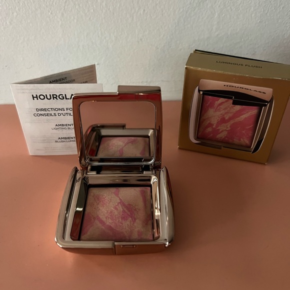 Hourglass Ambient Blush- Luminous Flush - champagne rose, new in box, 1.3 g - Picture 2 of 3